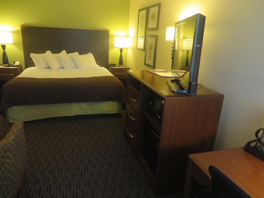 Americinn By Wyndham Rice Lake Buitenkant foto